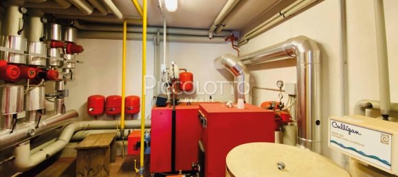 Вилла с 12 комнатами в Конельяно, Италия № 86683 35