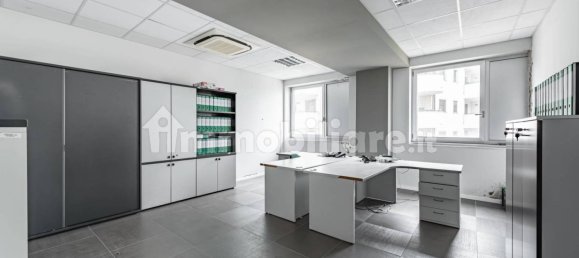 5 rooms Office in Trezzano sul Naviglio, Italy No. 13203 14