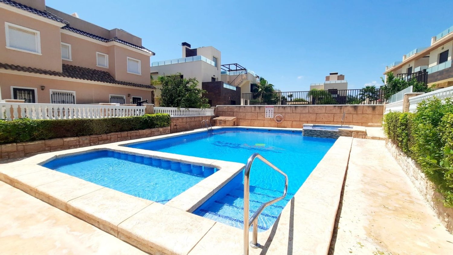 3 bedrooms Townhouse in Torre de la Horadada, Spain No. 136212