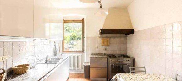 4 rooms Apartment in Fiesole, Italy No. 36096 17