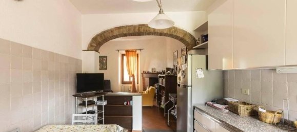 4 rooms Apartment in Fiesole, Italy No. 36096 10