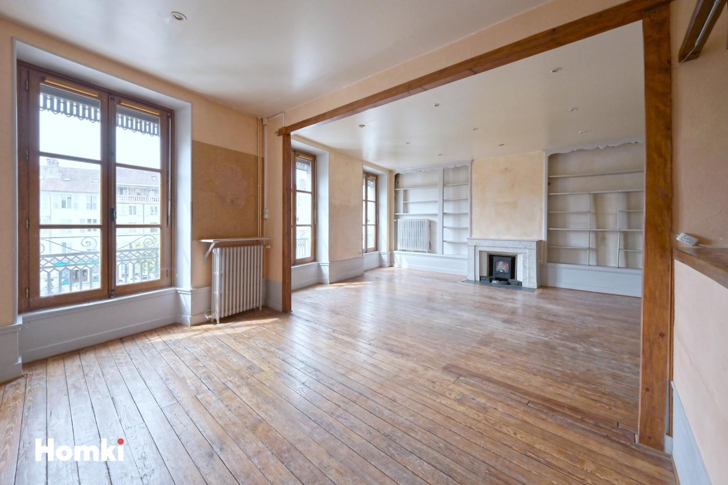 Apartamento de 3 dormitorios en Belley, France No. 330645