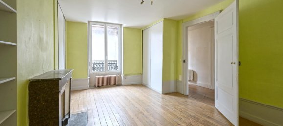 Apartamento de 3 dormitorios en Belley, France No. 330645 9