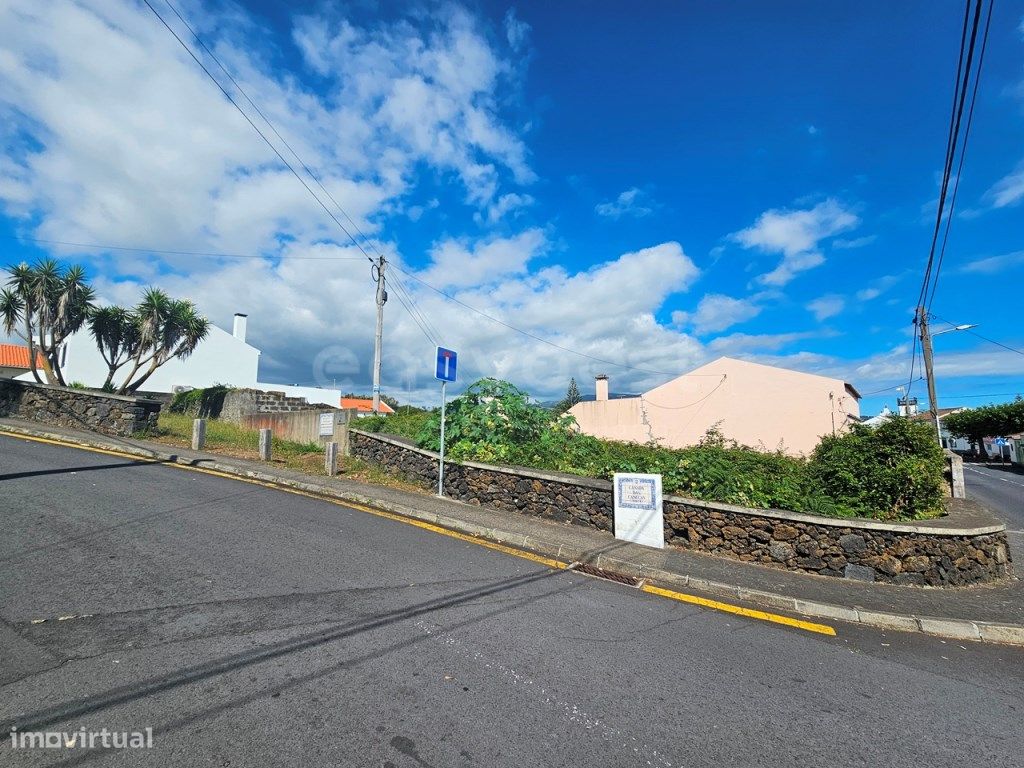 Terreno en Lagoa, Portugal 628 m² No. 301245