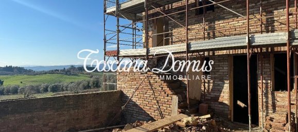 5 rooms House in Siena, Italy No. 18023 6