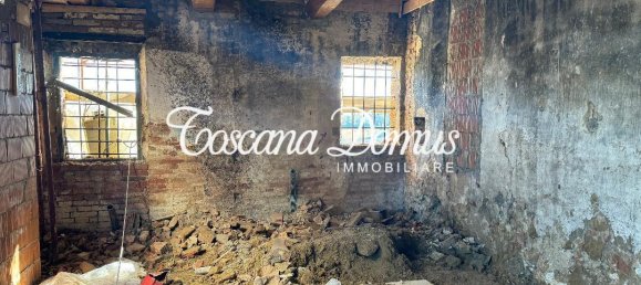 5 rooms House in Siena, Italy No. 18023 11