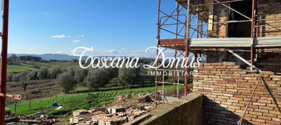 5 rooms House in Siena, Italy No. 18023 5