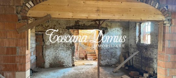 5 rooms House in Siena, Italy No. 18023 10