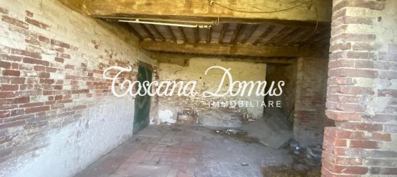 5 rooms House in Siena, Italy No. 18023 2
