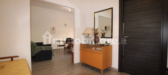 4 bedrooms Apartment in Rome, Italy No. 272624 8