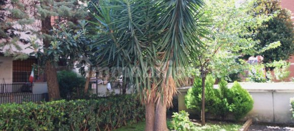 4 bedrooms Apartment in Rome, Italy No. 272624 5