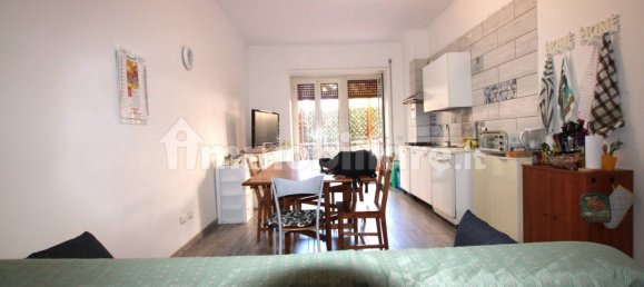4 bedrooms Apartment in Rome, Italy No. 272624 12