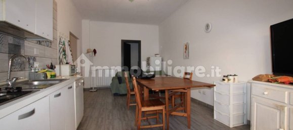 4 bedrooms Apartment in Rome, Italy No. 272624 18