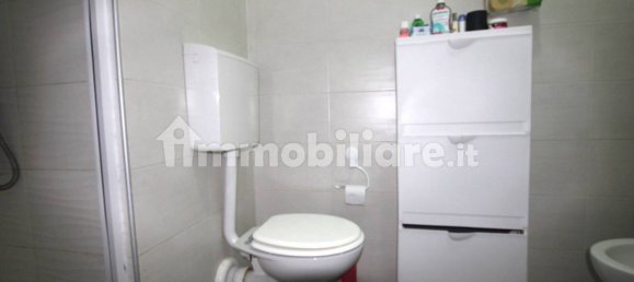 4 bedrooms Apartment in Rome, Italy No. 272624 26