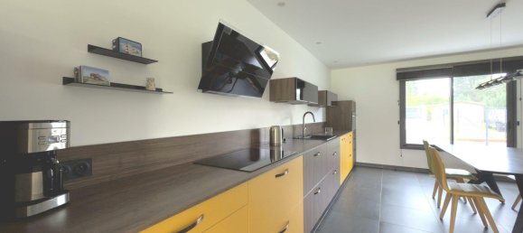 3 Schlafzimmer Haus in Questembert, France, Nr. 301258 2