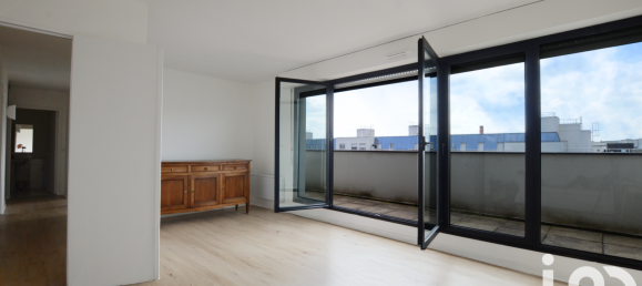 Apartamento de 2 dormitorios en Puteaux, France No. 324647 3