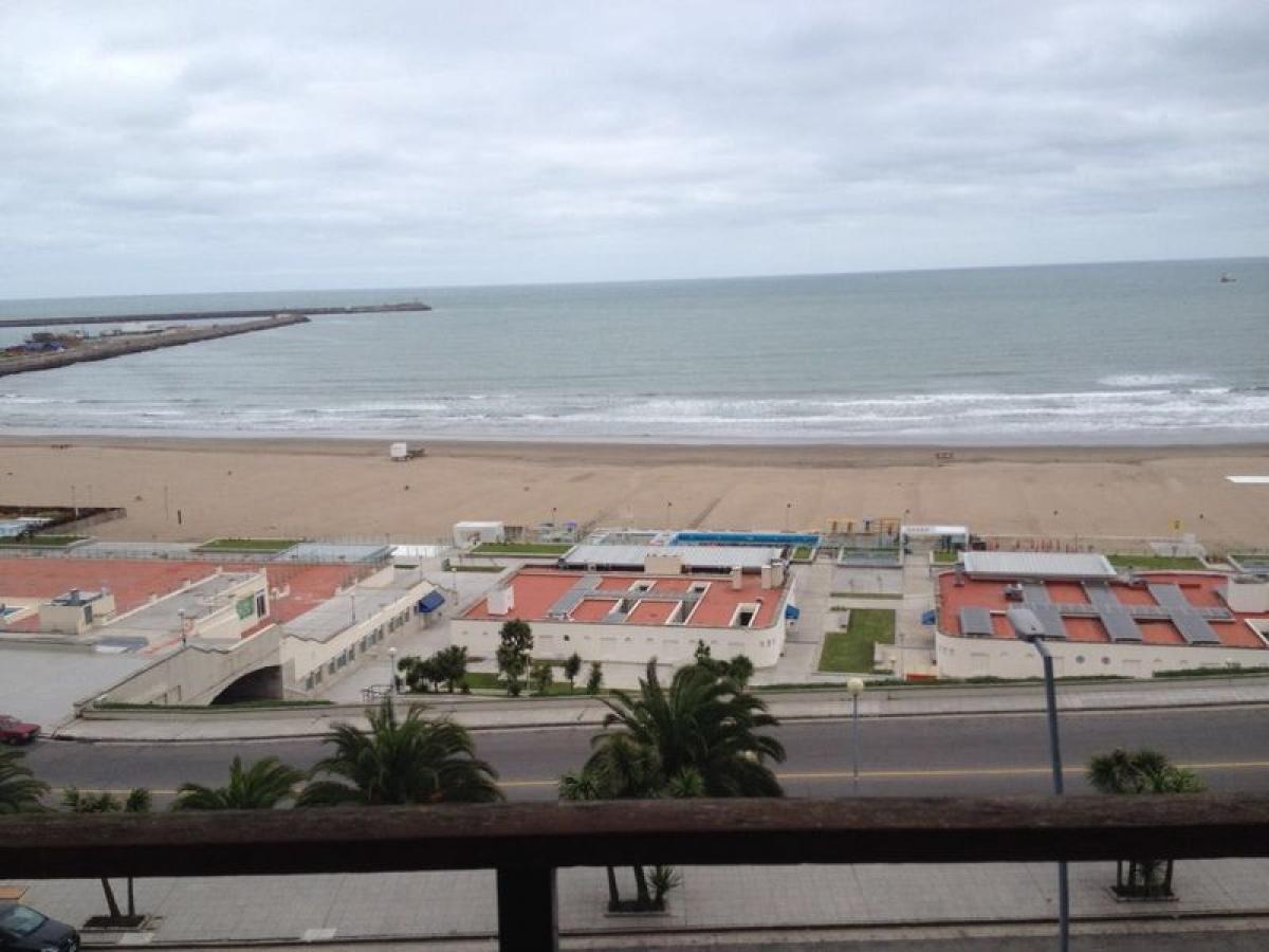 Квартира с 4 спальнями в Мар-дель-Плата, Аргентина № 68318