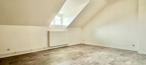 3 bedrooms House in Montepilloy, France No. 215769 8