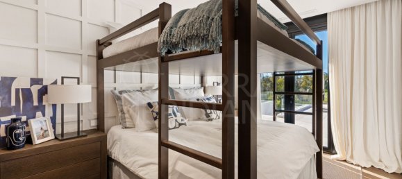 7 Schlafzimmer Villa in Marbella, Spain, Nr. 73724 11