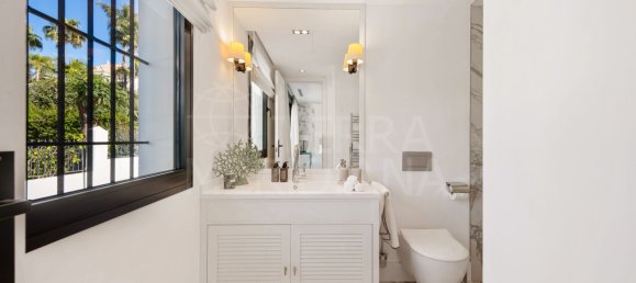 7 Schlafzimmer Villa in Marbella, Spain, Nr. 73724 5