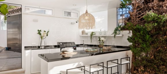 7 Schlafzimmer Villa in Marbella, Spain, Nr. 73724 2