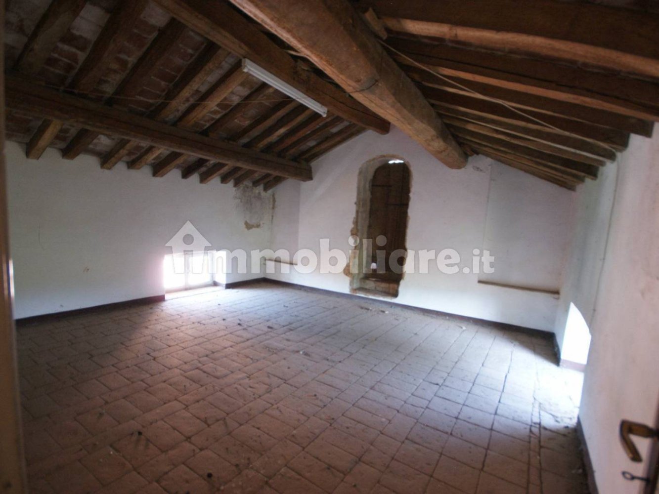 Apartamento T6 em Ziano Piacentino, Italy N.º 90207