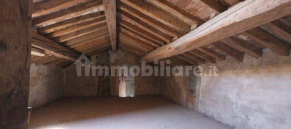 6 bedrooms Apartment in Ziano Piacentino, Italy No. 90207 14