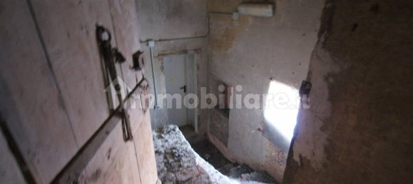 6 bedrooms Apartment in Ziano Piacentino, Italy No. 90207 15