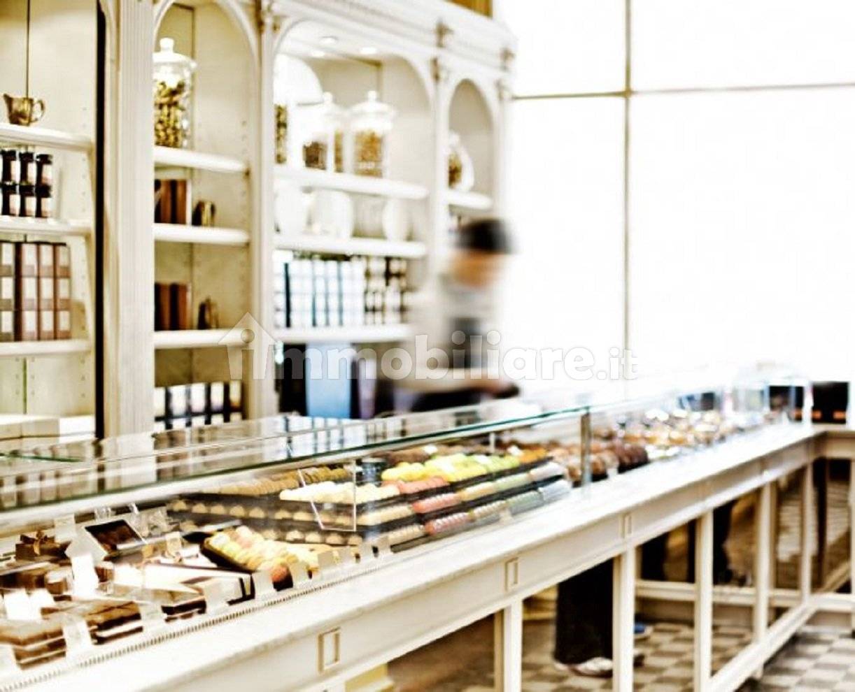 5 rooms Commercial property in Borgo San Lorenzo, Italy No. 39709