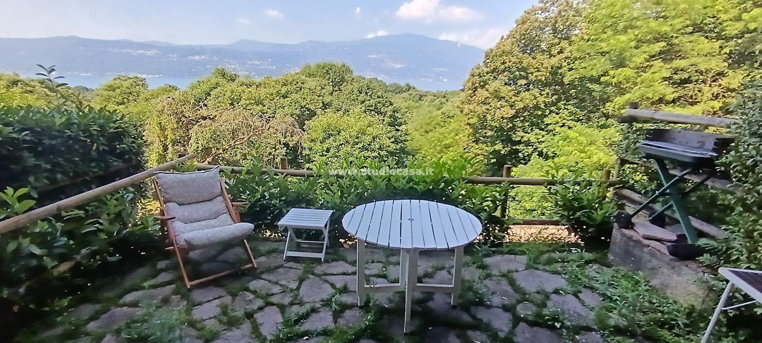 3 bedrooms House in Laveno-Mombello, Italy No. 361284