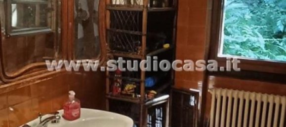 3 bedrooms House in Laveno-Mombello, Italy No. 361284 2