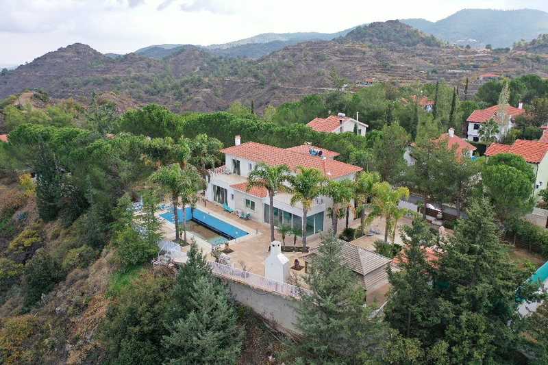 Casa de 5 dormitorios en Kalo Chorio, Cyprus No. 13483