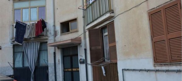 4 rooms Apartment in Catania, Italy No. 49158 7