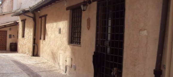 Квартира с 4 комнатами в Треви, Италия № 193657 2