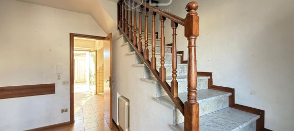 5 bedrooms House in Viareggio, Italy No. 379728 2