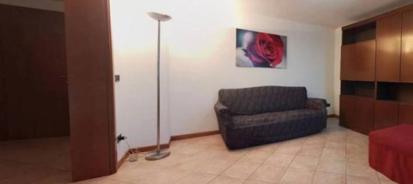 Дуплекс с 5 комнатами в Порденоне, Италия № 36790 11