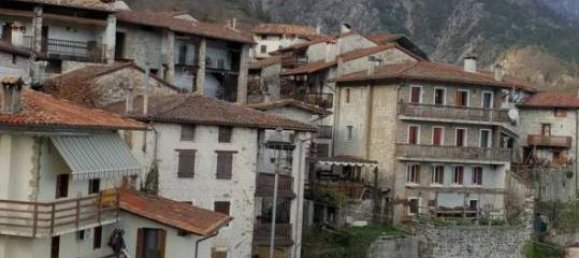 Дуплекс с 5 комнатами в Порденоне, Италия № 36790 45