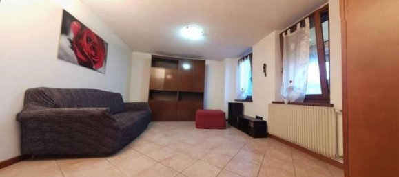 Дуплекс с 5 комнатами в Порденоне, Италия № 36790 12