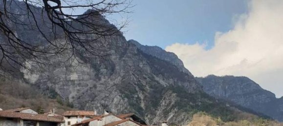 Дуплекс с 5 комнатами в Порденоне, Италия № 36790 46