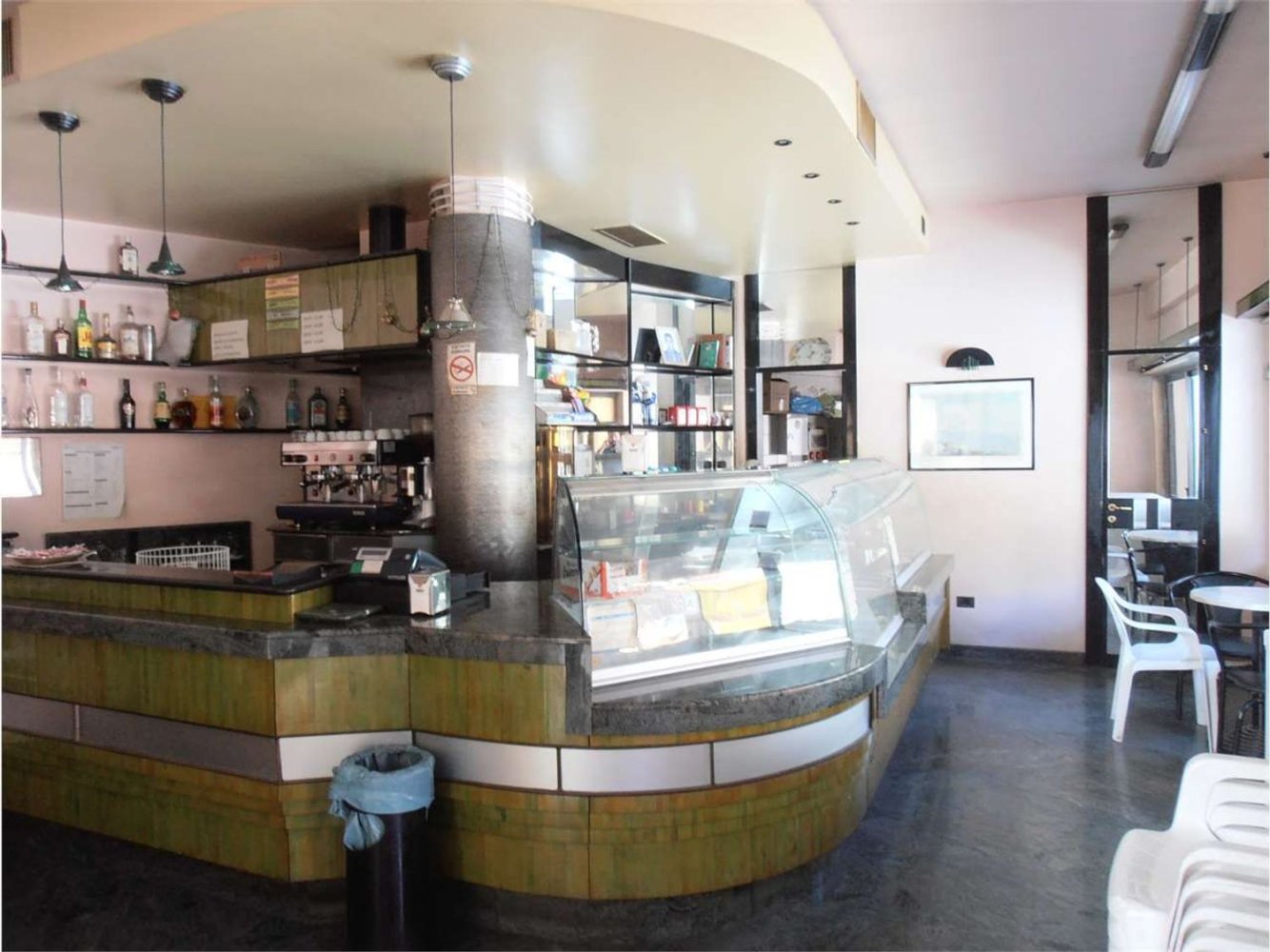 Gewerbliche Immobilie in Comiso, Italy 140m², Nr. 158855