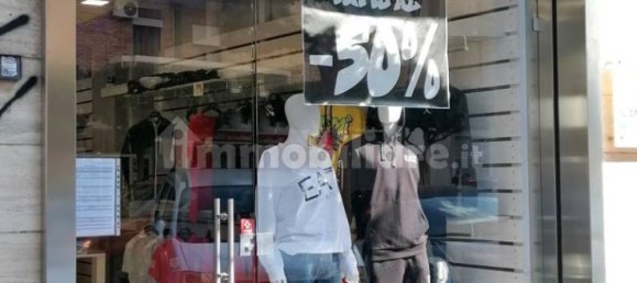 1 room Commercial property in Taranto, Italy No. 251722 3