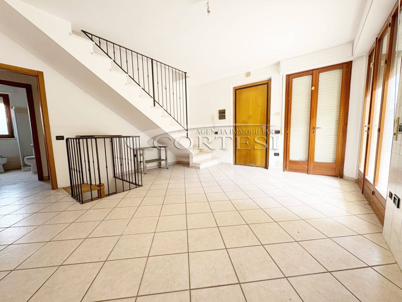 4 bedrooms Apartment in Mondolfo, Italy No. 401964