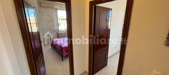 Apartamento de 2 dormitorios en Rome, Italy No. 26437 4