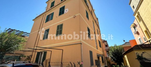 Apartamento de 2 dormitorios en Rome, Italy No. 26437 3