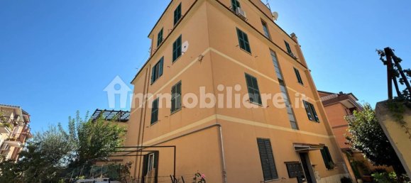 Apartamento de 2 dormitorios en Rome, Italy No. 26437 2