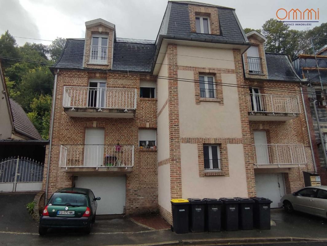 3 rooms Building in Picquigny, France No. 95247