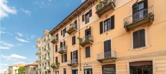 Apartamento de 7 dormitorios en Pinerolo, Italy No. 333498 2