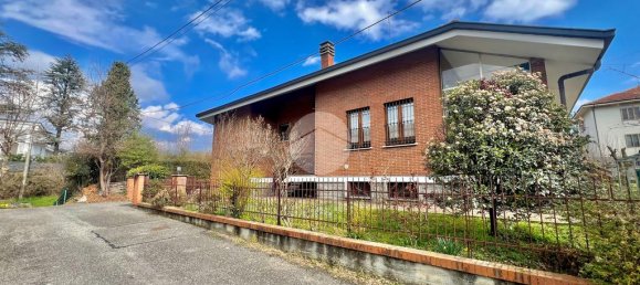 5 bedrooms Villa in Avigliana, Italy No. 52368 32