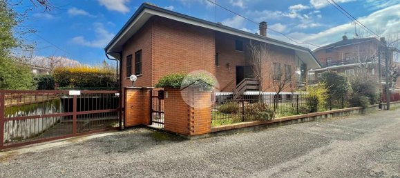 5 bedrooms Villa in Avigliana, Italy No. 52368 31