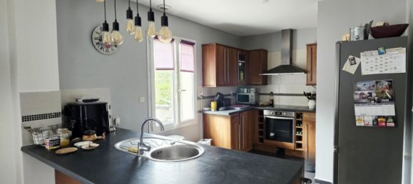 4 bedrooms House in Clermont, France No. 316551 4